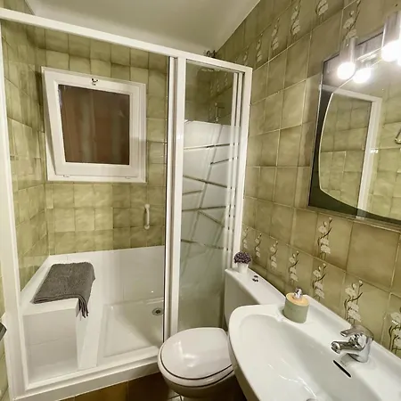 Rocaclara Holiday home Montras